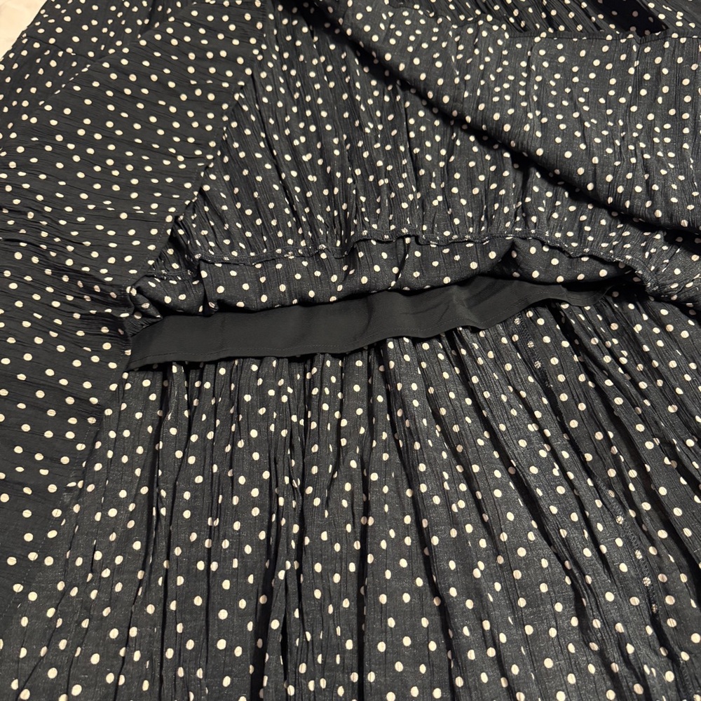 Abercrombie & Fitch Black Polka Dot Smocked Maxi Dress - Picture 3 of 9